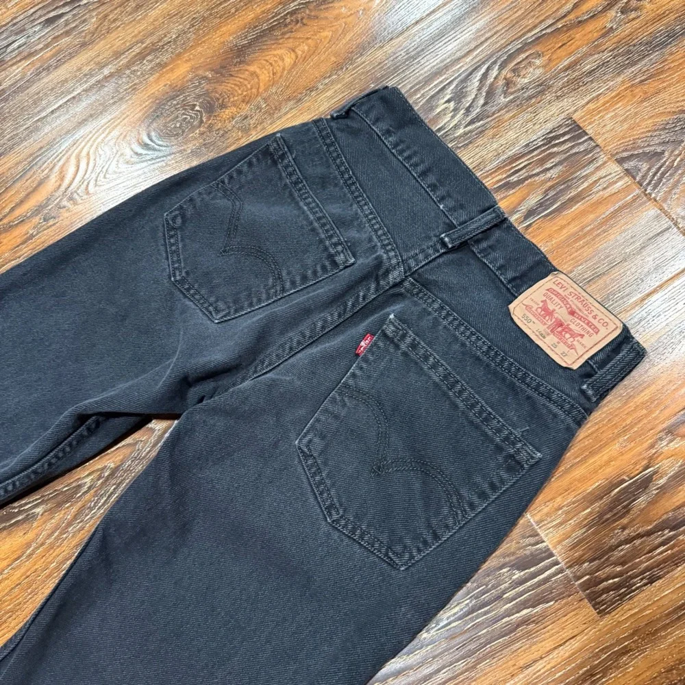 Levis levi 550